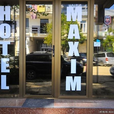 Maxim Mini Hotel Batumi Exterior photo